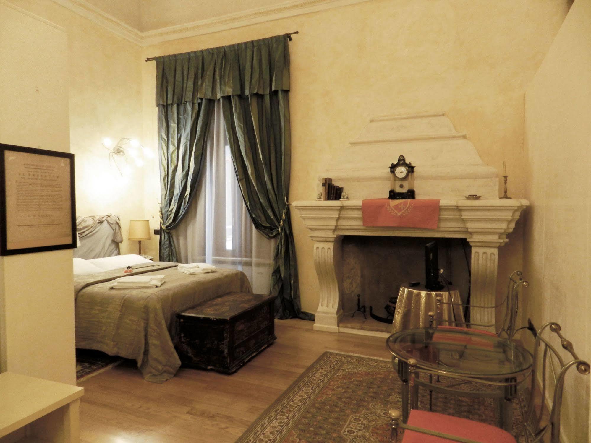 Casa Museo Palazzo Valenti Gonzaga Hotel Mantova Exterior photo