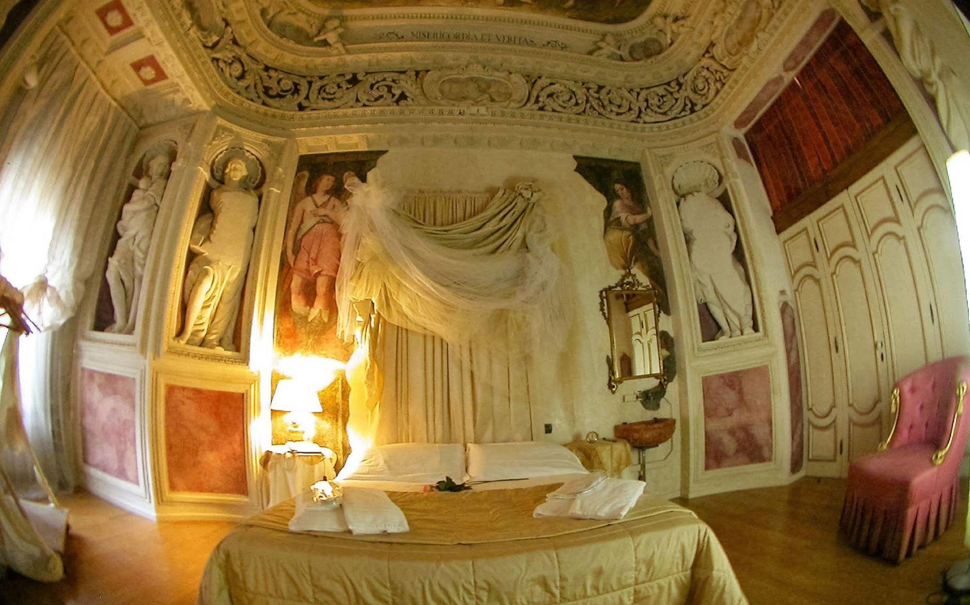 Casa Museo Palazzo Valenti Gonzaga Hotel Mantova Exterior photo